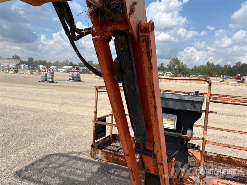 JLG 460SJ 4WD Diesel Articulating Boom Lift Knikarmhoogwerkers