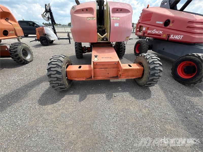 JLG 460SJ 4WD Diesel Articulating Boom Lift Knikarmhoogwerkers