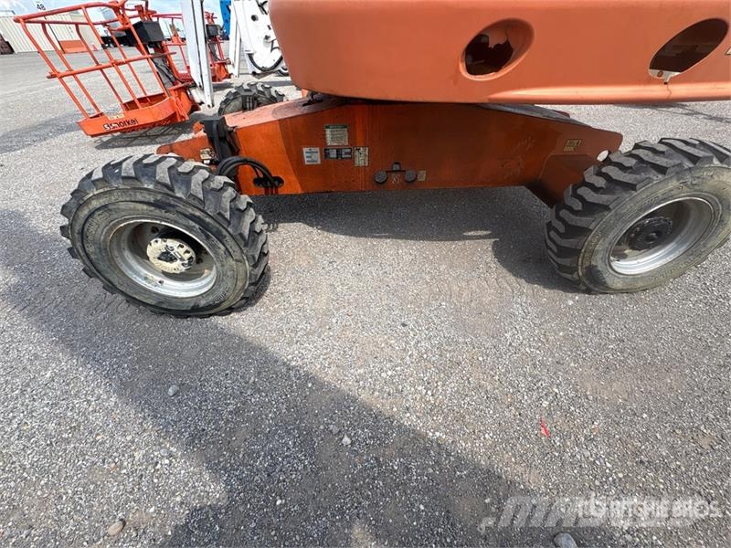 JLG 460SJ 4WD Diesel Articulating Boom Lift Knikarmhoogwerkers
