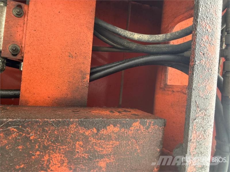 JLG 460SJ 4WD Diesel Articulating Boom Lift Knikarmhoogwerkers