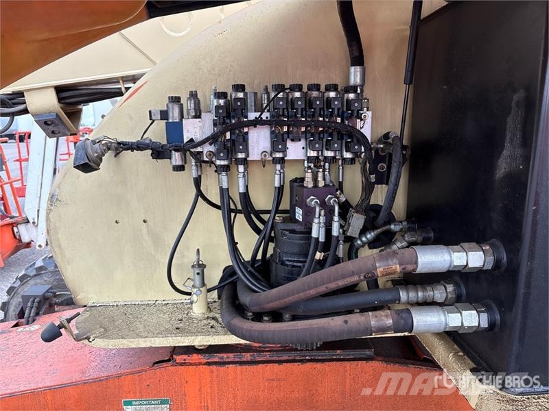 JLG 460SJ 4WD Diesel Articulating Boom Lift Knikarmhoogwerkers