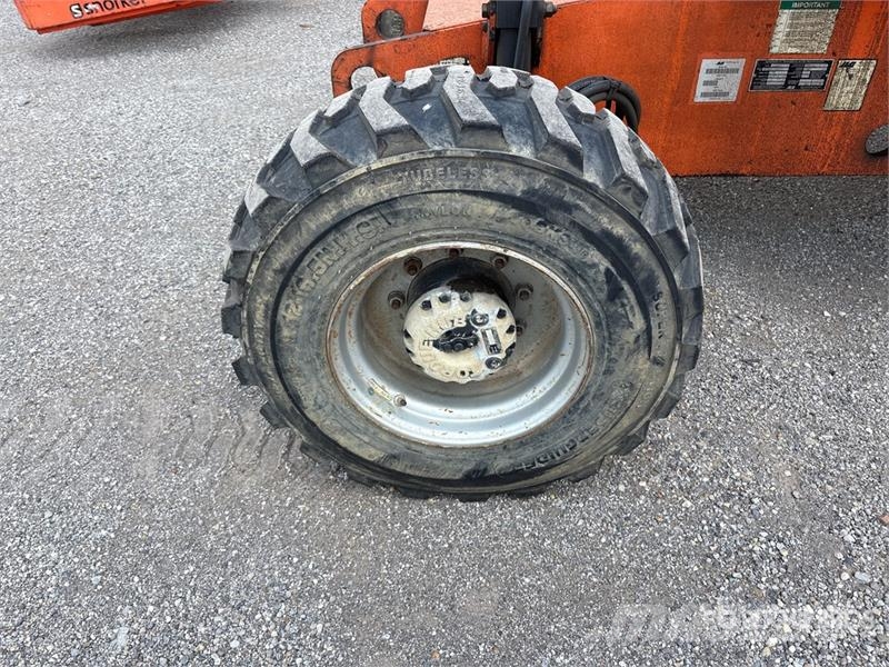 JLG 460SJ 4WD Diesel Articulating Boom Lift Knikarmhoogwerkers