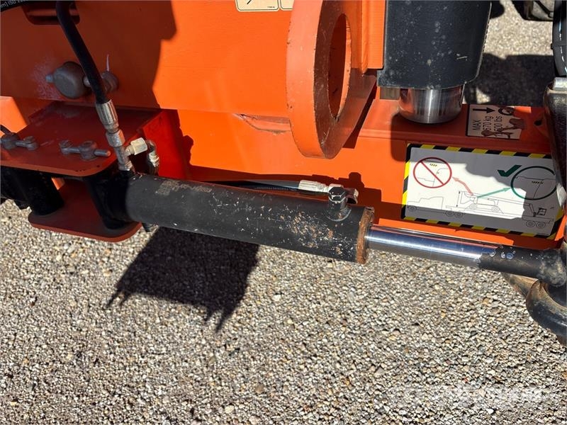 JLG 600AJ 4WD Diesel Articulating Boom Lift 曲臂高空作業車