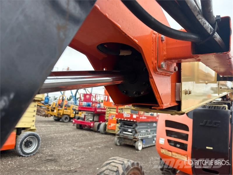 JLG 600AJ 4WD Diesel Articulating Boom Lift Strēles pacēlāji