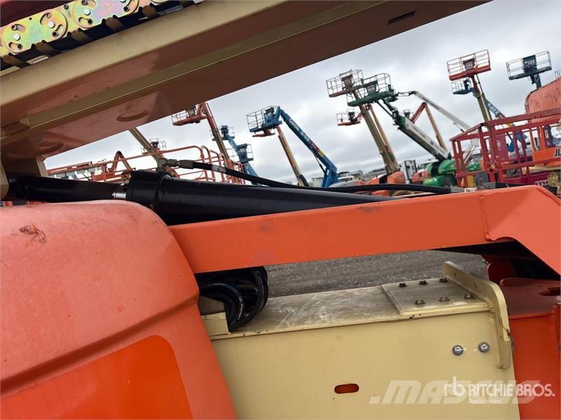 JLG 600AJ 4WD Diesel Articulating Boom Lift Strēles pacēlāji