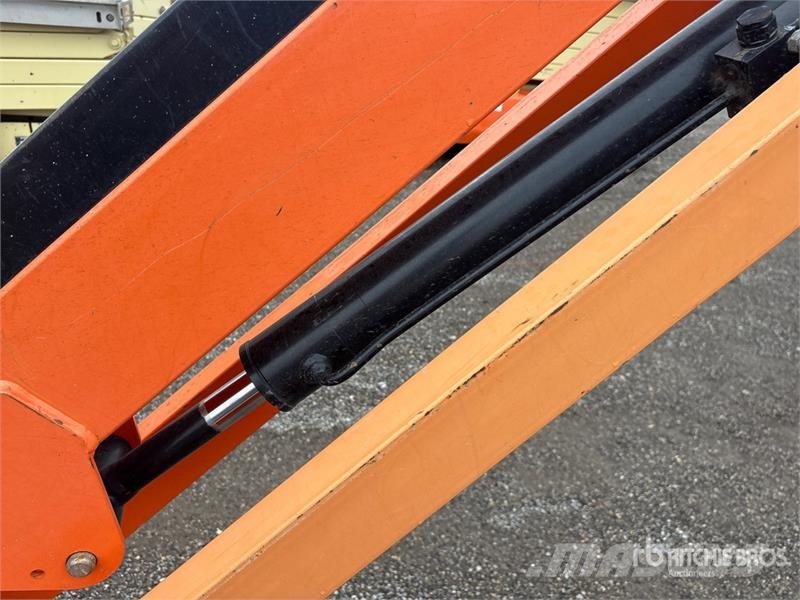 JLG 600AJ 4WD Diesel Articulating Boom Lift Strēles pacēlāji