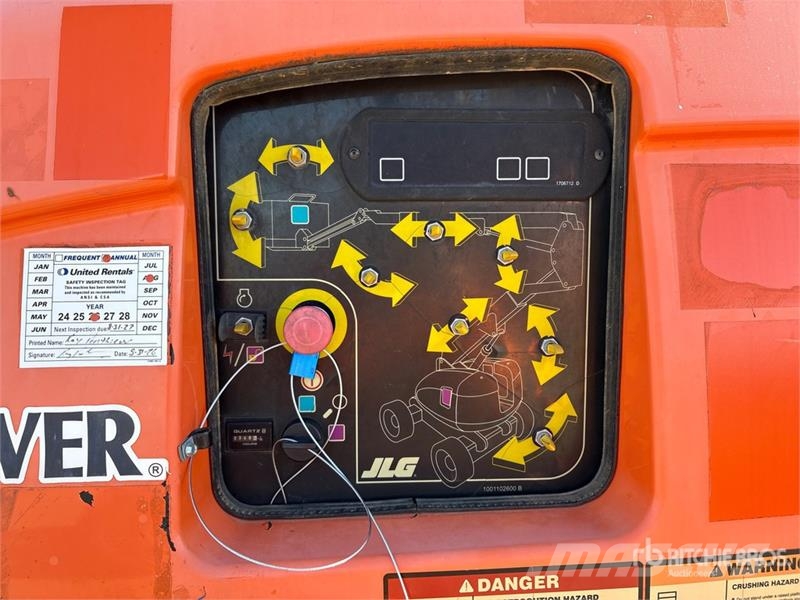 JLG 600AJ 4WD Diesel Articulating Boom Lift 曲臂高空作業車