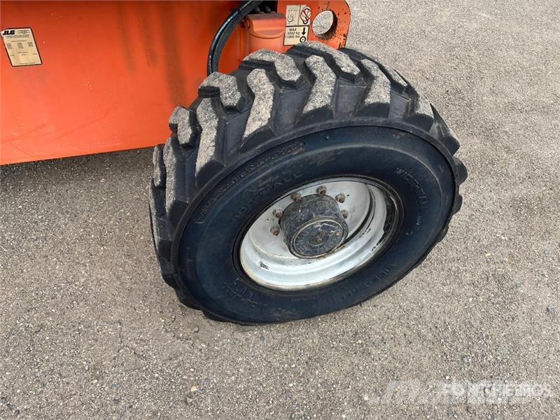 JLG 600S 2WD Diesel Telescopic Boom Lift - Factory Rec Телескопические подъемники