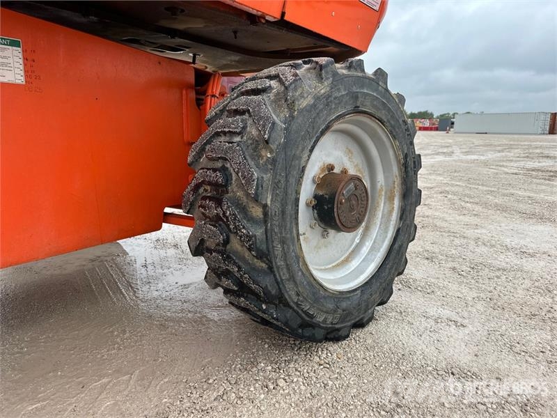 JLG 600S 4WD Diesel Telescopic Boom Lift Nacelles télescopiques
