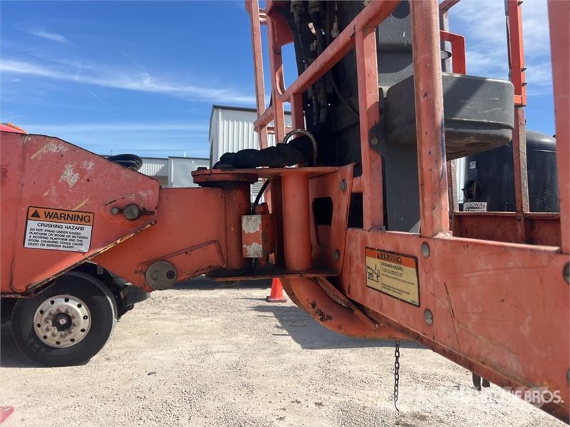 JLG 601S 4WD Diesel Articulating Boom Lift 관절형 전동이동 리프트