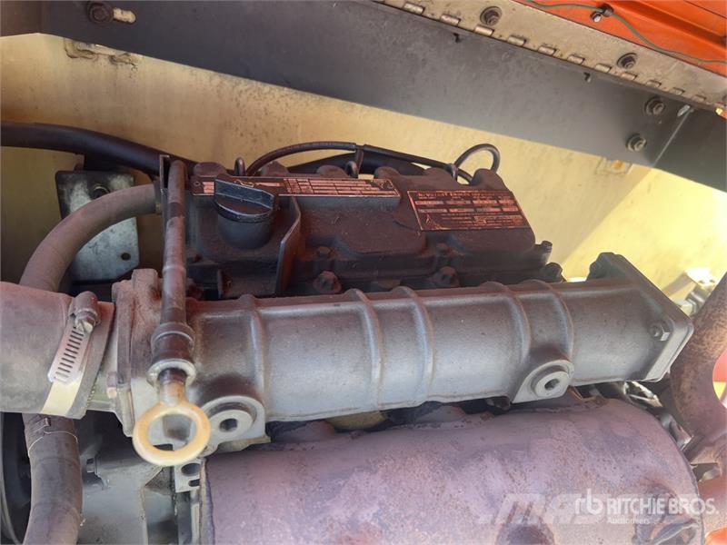 JLG 601S 4WD Diesel Articulating Boom Lift 관절형 전동이동 리프트
