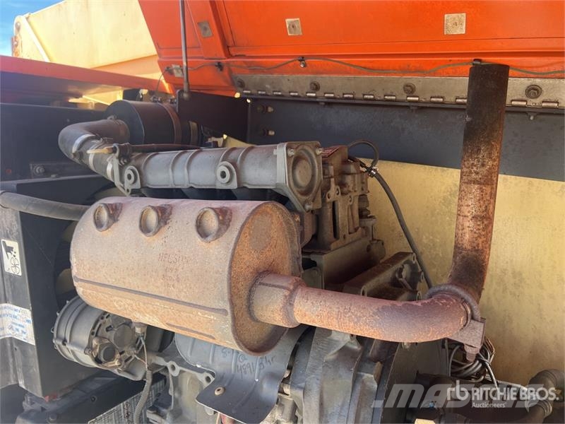 JLG 601S 4WD Diesel Articulating Boom Lift 관절형 전동이동 리프트