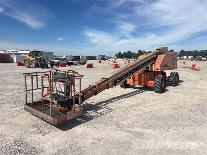 JLG 601S 4WD Diesel Articulating Boom Lift 관절형 전동이동 리프트
