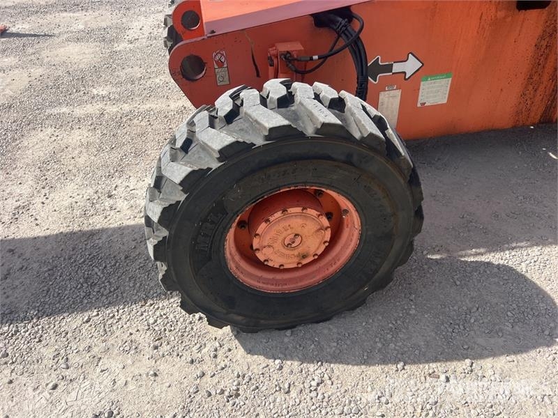 JLG 601S 4WD Diesel Articulating Boom Lift 관절형 전동이동 리프트