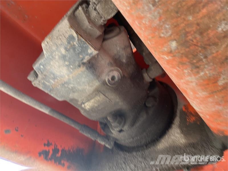 JLG 601S 4WD Diesel Articulating Boom Lift 관절형 전동이동 리프트