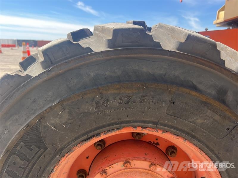 JLG 601S 4WD Diesel Articulating Boom Lift 관절형 전동이동 리프트
