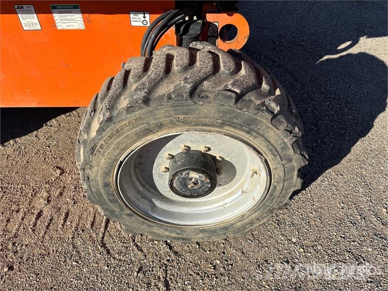 JLG 660SJ 2WD Diesel Telescopic Boom Lift Teleszkópos emelők