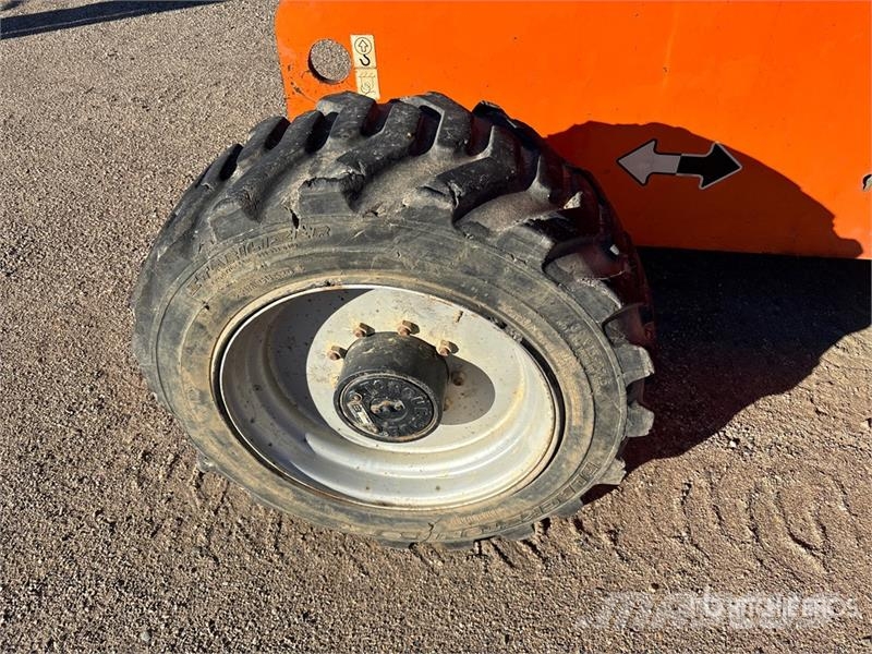 JLG 660SJ 2WD Diesel Telescopic Boom Lift Teleszkópos emelők