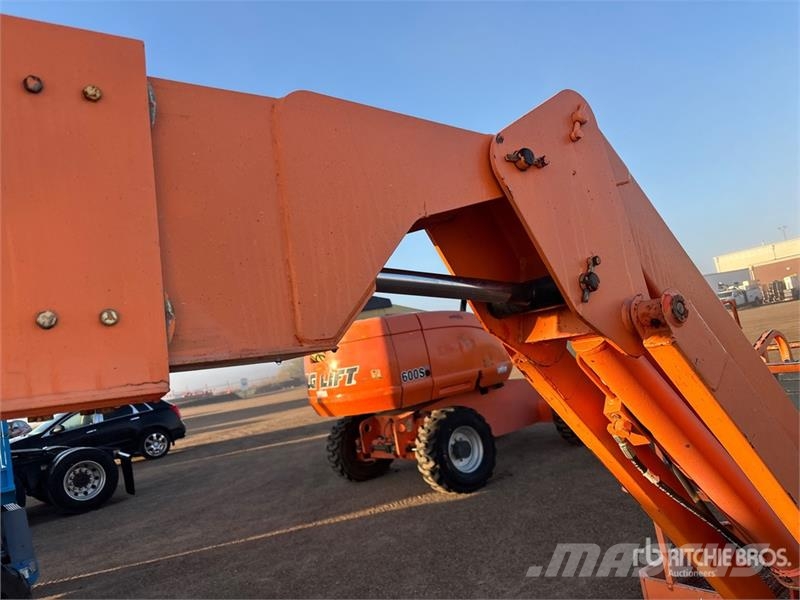JLG 660SJ 4WD Diesel Telescopic Boom Lift Plataformas elevatórias telescópicas