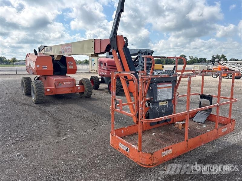 JLG 660SJ 4WD Diesel Telescopic Boom Lift Telescoophoogwerkers