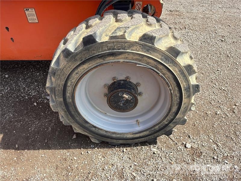 JLG 660SJ 4WD Diesel Telescopic Boom Lift Telescoophoogwerkers