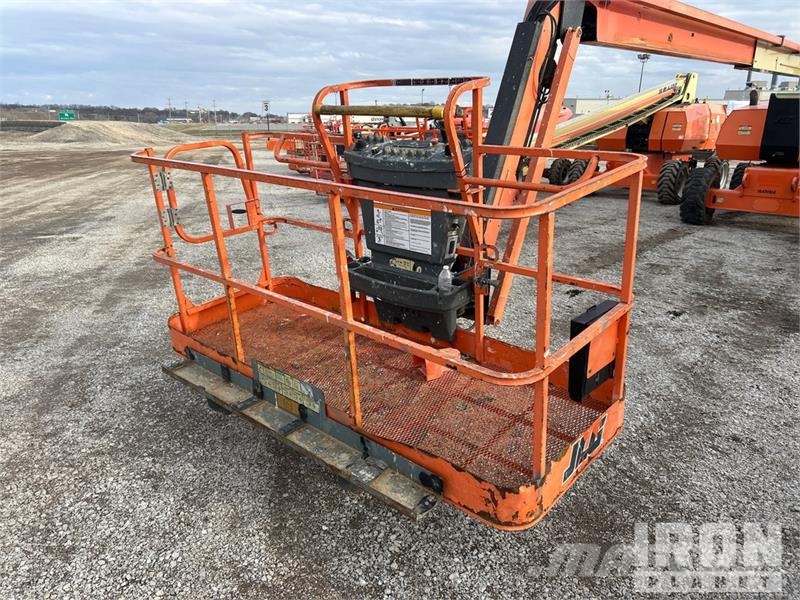 JLG 800 AJ 4WD Diesel Articulating Boom Lift Zglobne dvižne ploščadi