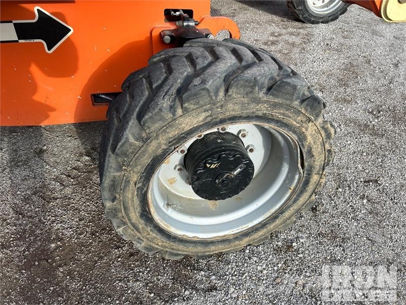 JLG 800 AJ 4WD Diesel Articulating Boom Lift Zglobne dvižne ploščadi