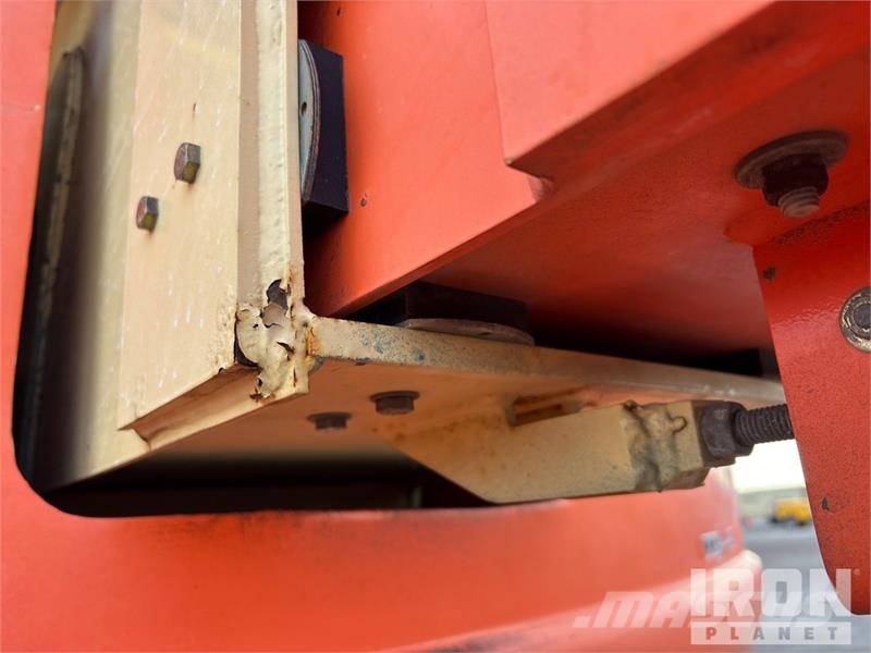 JLG 800 AJ 4WD Diesel Articulating Boom Lift Zglobne dvižne ploščadi