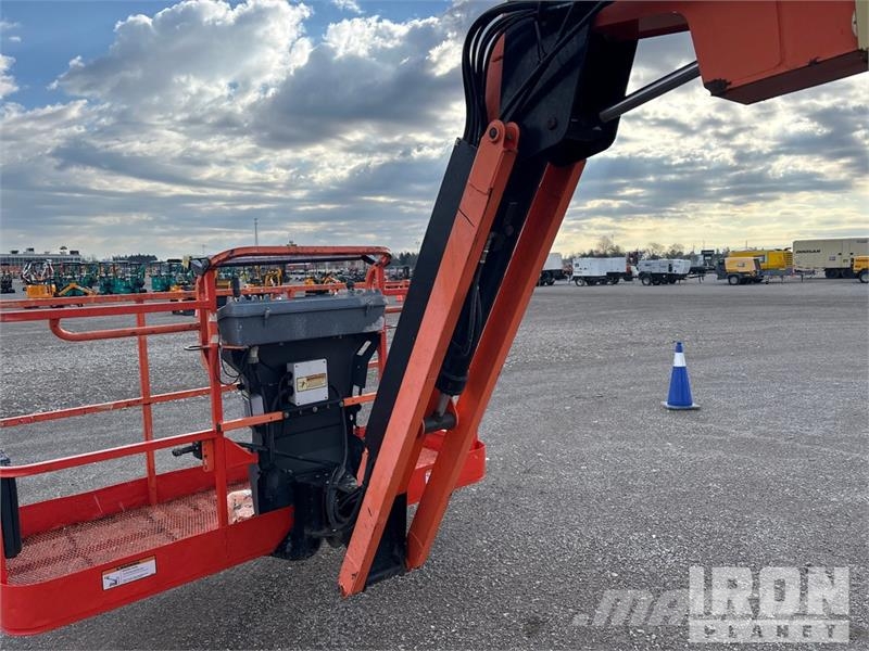 JLG 800 AJ 4WD Diesel Articulating Boom Lift Zglobne dvižne ploščadi