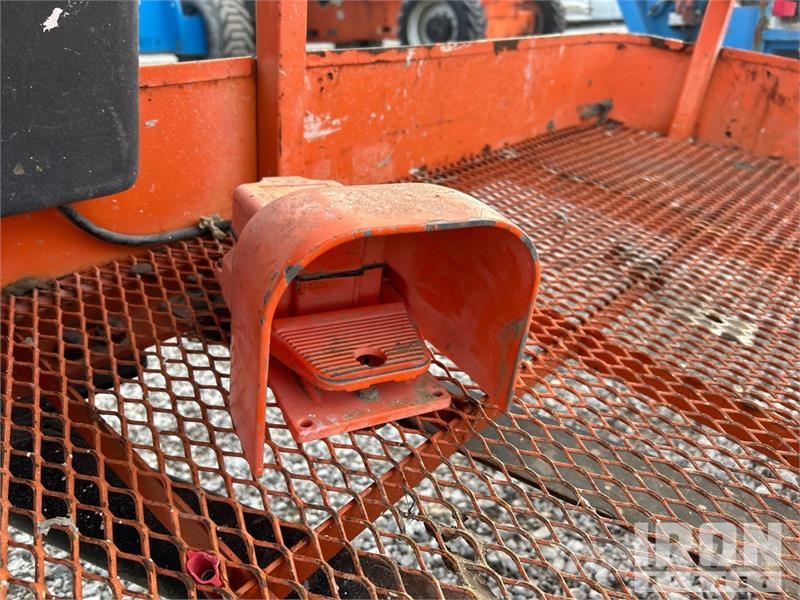 JLG 800 AJ 4WD Diesel Articulating Boom Lift Zglobne dvižne ploščadi