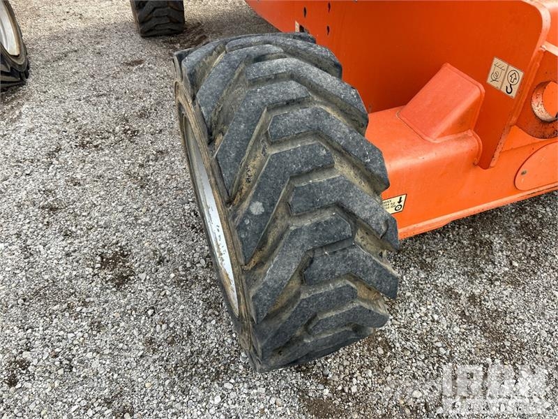 JLG 800 AJ 4WD Diesel Articulating Boom Lift Zglobne dvižne ploščadi