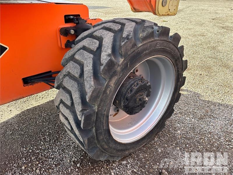 JLG 800 AJ 4WD Diesel Articulating Boom Lift Zglobne dvižne ploščadi