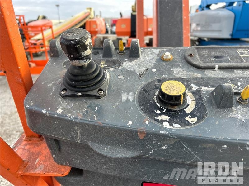 JLG 800 AJ 4WD Diesel Articulating Boom Lift Zglobne dvižne ploščadi