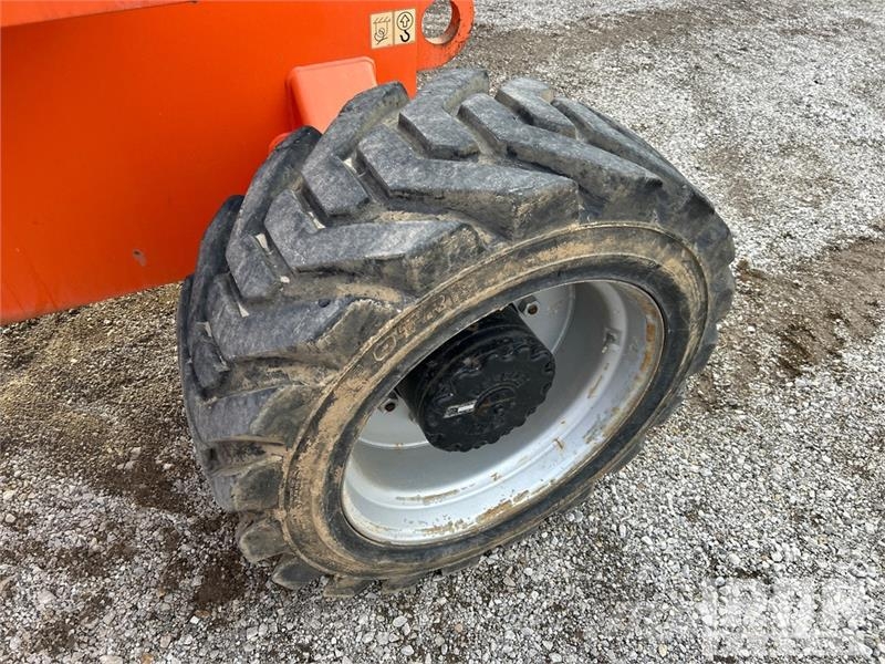 JLG 800 AJ 4WD Diesel Articulating Boom Lift Zglobne dvižne ploščadi