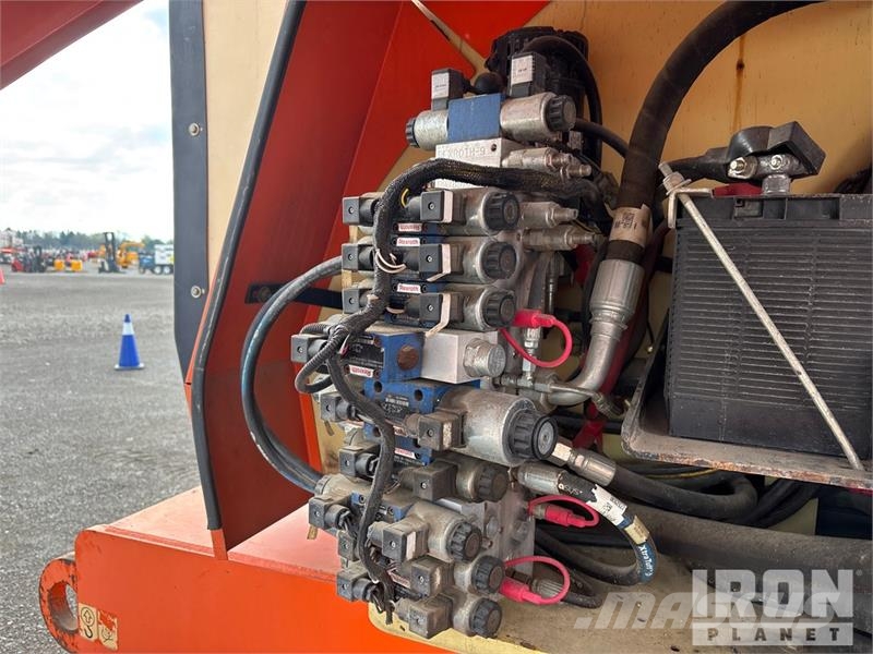 JLG 800 AJ 4WD Diesel Articulating Boom Lift Zglobne dvižne ploščadi