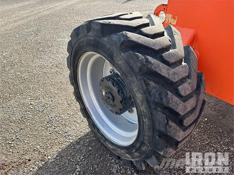 JLG 800 AJ 4WD Diesel Articulating Boom Lift Zglobne dvižne ploščadi
