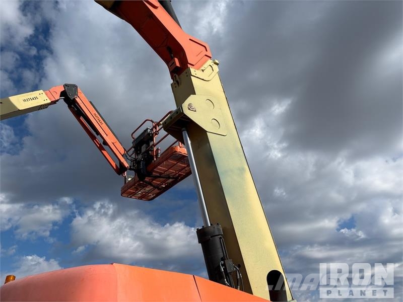 JLG 800 AJ 4WD Diesel Articulating Boom Lift Zglobne dvižne ploščadi