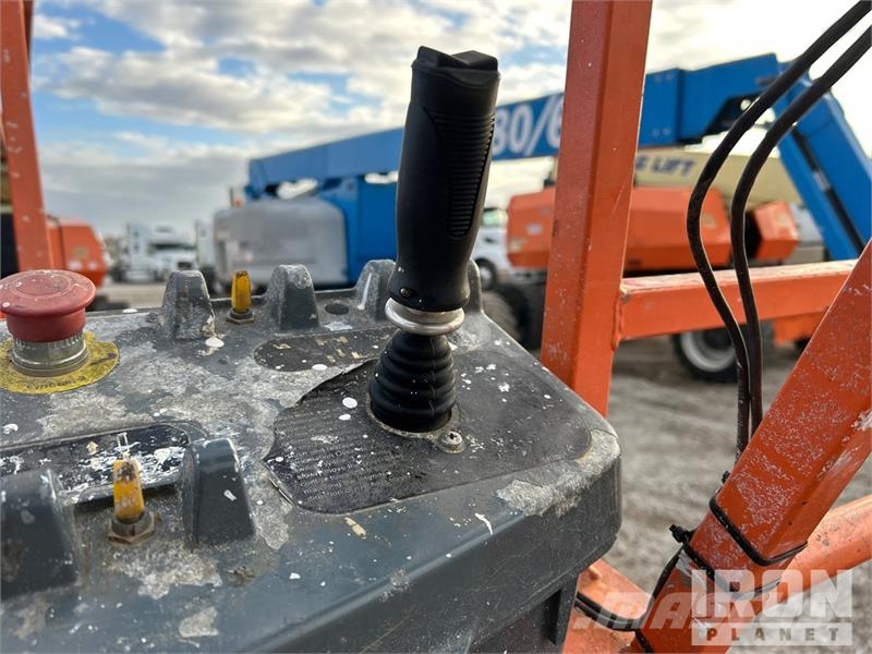 JLG 800 AJ 4WD Diesel Articulating Boom Lift Zglobne dvižne ploščadi