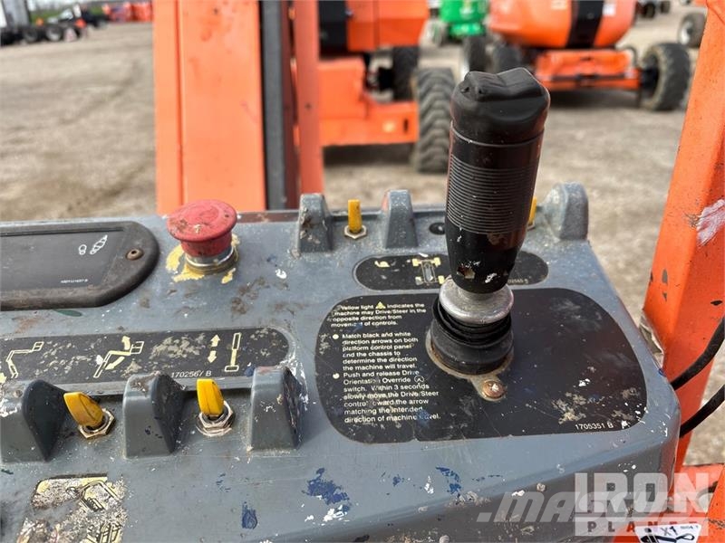 JLG 800 AJ 4WD Diesel Articulating Boom Lift Zglobne dvižne ploščadi