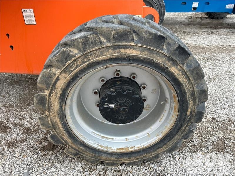 JLG 800 AJ 4WD Diesel Articulating Boom Lift Zglobne dvižne ploščadi