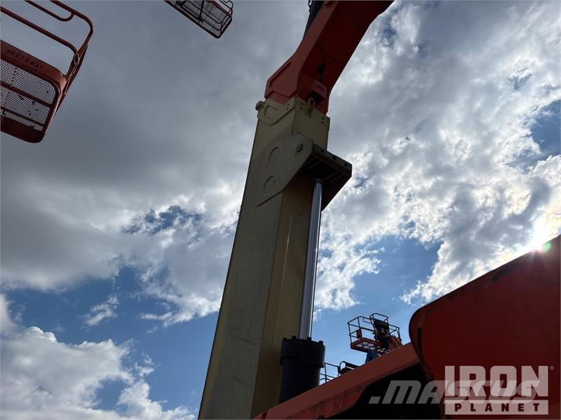 JLG 800 AJ 4WD Diesel Articulating Boom Lift Zglobne dvižne ploščadi