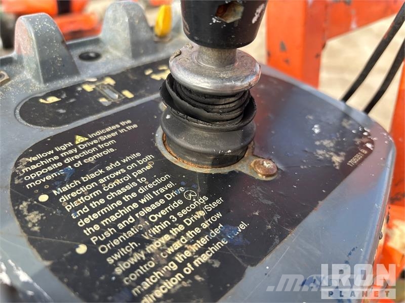 JLG 800 AJ 4WD Diesel Articulating Boom Lift Zglobne dvižne ploščadi