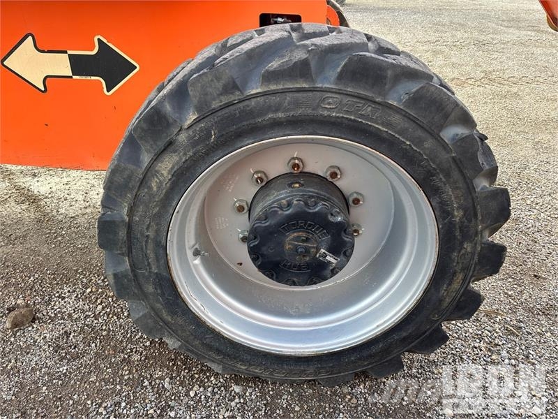 JLG 800 AJ 4WD Diesel Articulating Boom Lift Zglobne dvižne ploščadi