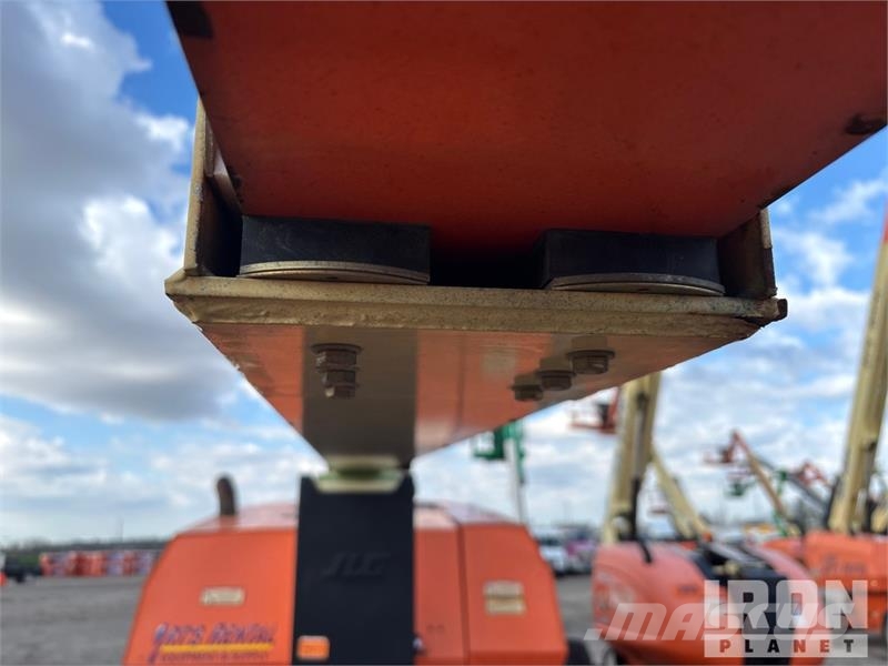 JLG 800 AJ 4WD Diesel Articulating Boom Lift Zglobne dvižne ploščadi