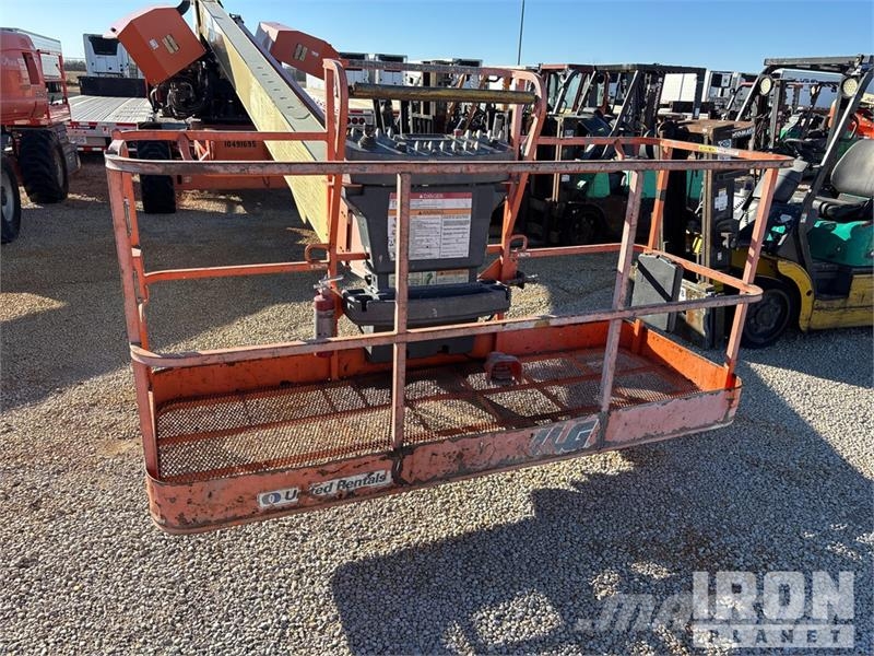 JLG 800S 4WD Diesel Telescopic Boom Lift Teleskopske dvižne ploščadi