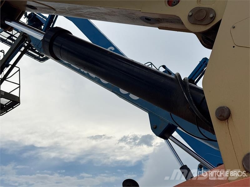 JLG 800S 4WD Diesel Telescopic Boom Lift Teleskopske dvižne ploščadi