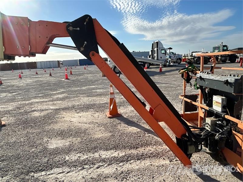JLG 860SJ 4WD Diesel Articulating Boom Lift Elevadores braços articulados