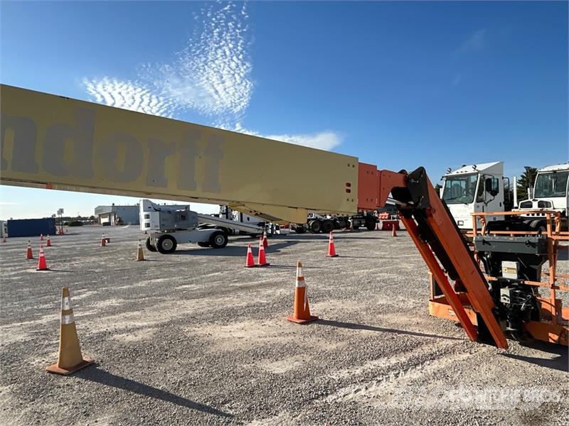 JLG 860SJ 4WD Diesel Telescopic Boom Lift 直臂高空工作平台