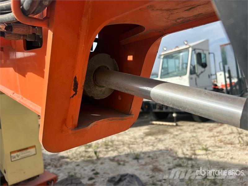JLG E300 AJP 2WD Electric Articulating Boom Lift Plataformas con brazo de elevación manual