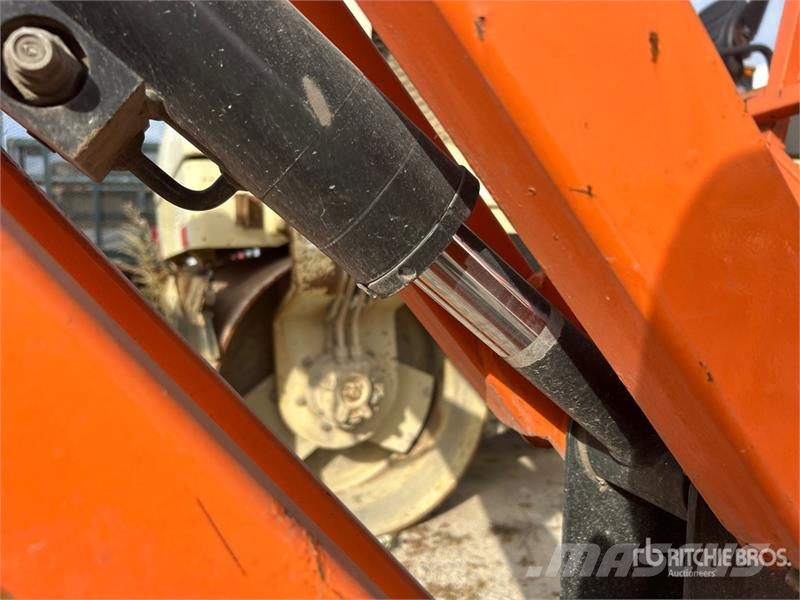 JLG E300AJP 2WD Electric Articulating Boom Lift Knikarmhoogwerkers